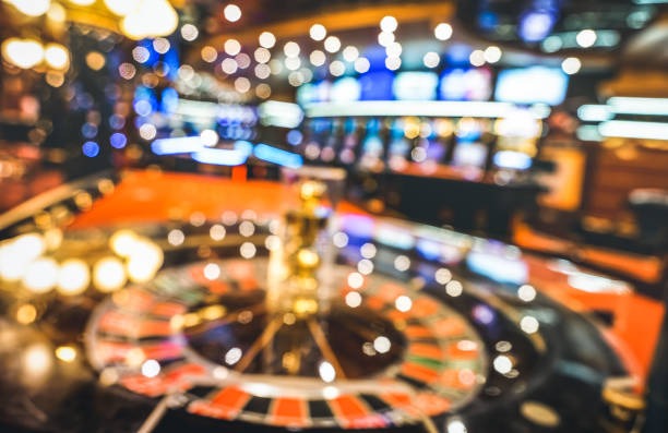 Diamond Empire slot game interface on pacinko88 showing reel layout and win indicators
